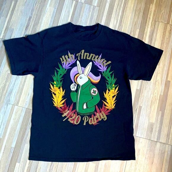 Men’s Rastafarian 4/20 event t shirt men’s M captain jack leaf plant Mary j puff - Picture 1 of 8